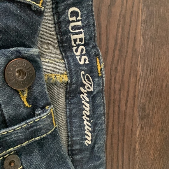 Women’s Guess Premium Jeans - Picture 10 of 12